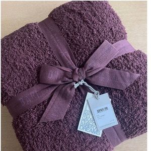 Barefoot Dreams Large 54x72 Throw Blanket in Deep Garnet NWT
